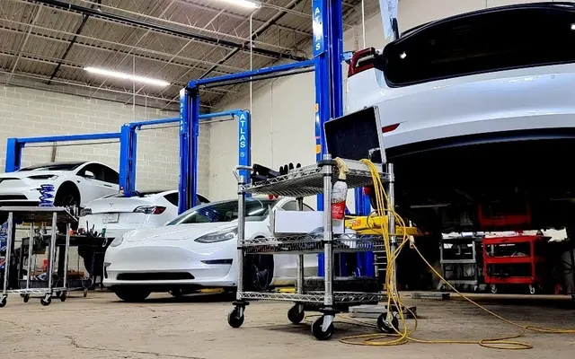 Photo of RCA Garage, an auto repair shop in Mundelein, IL