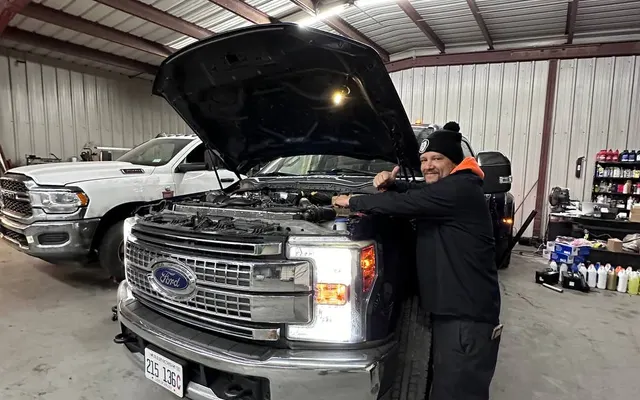 Photo of TNT Pickup & Auto Repair | Diesel Mechanic & Fleet PM, an auto repair shop in South Chicago Heights, IL