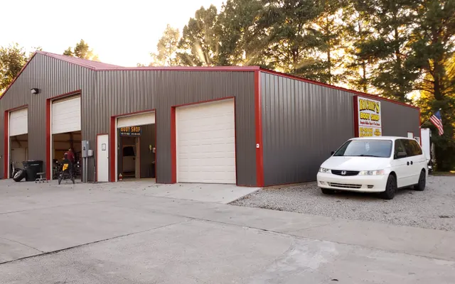 Photo of Richie's Body Shop, an auto repair shop in Jeffersonville, IN