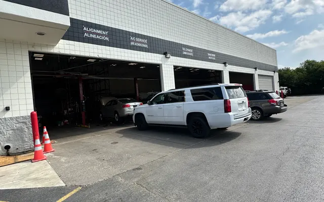 Photo of Chihuaz Auto Service, an auto repair shop in Indianapolis, IN