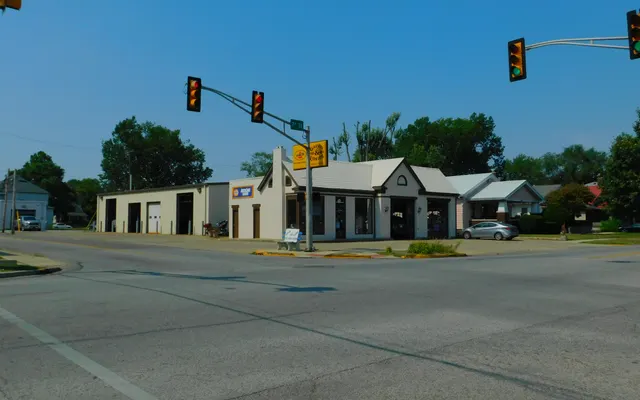 Photo of Garvin & Lidster Auto Service, an auto repair shop in Terre Haute, IN