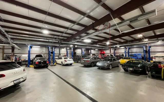 Photo of Pete's Service Center, an auto repair shop in Indianapolis, IN