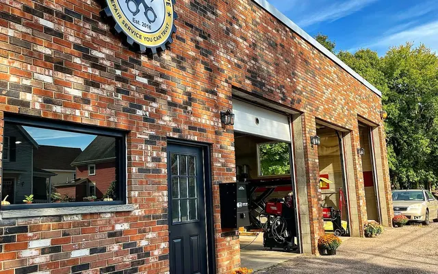 Photo of Cousins Automotive Inc., an auto repair shop in Ipswich, MA