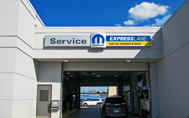 Photo of DARCARS Chrysler Dodge Jeep Ram of Rockville Service Center, an auto repair shop in Rockville, MD