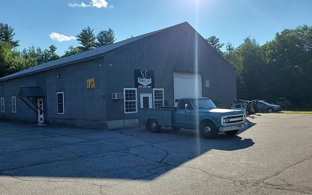 Photo of Dedrick's Auto Service LLC, an auto repair shop in Alfred, ME
