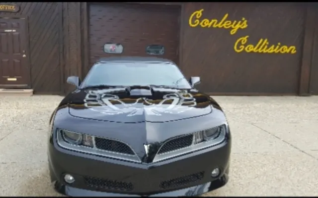 Photo of Conley's Collision, an auto repair shop in Flint, MI