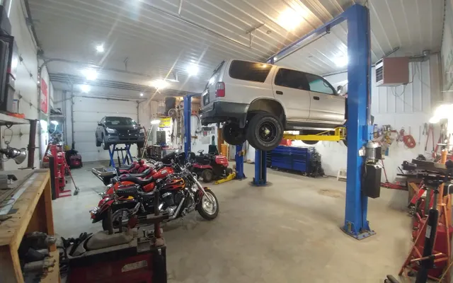 Photo of Arnolds Garage LLC, an auto repair shop in Rockford, MI