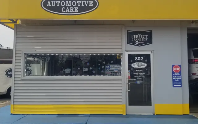 Photo of Royal Oak Auto Service, LLC, an auto repair shop in Royal Oak, MI