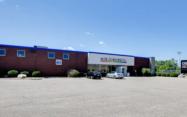 Photo of Caliber Collision, an auto repair shop in Bloomington, MN