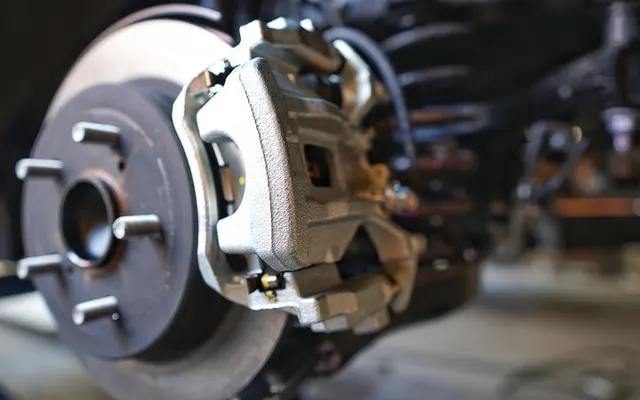 Photo of Von’s Mobile Brake’s And Rotor’s Service, an auto repair shop in Minneapolis, MN