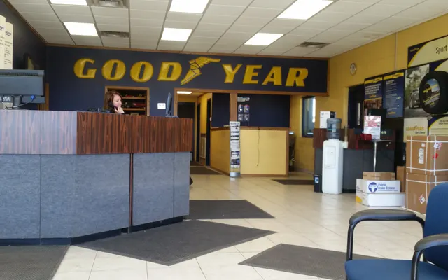 Photo of Hanson Tire Service, an auto repair shop in Albert Lea, MN