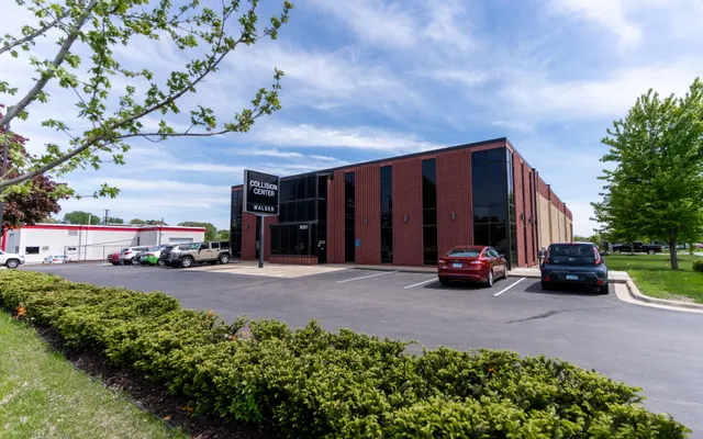 Photo of Walser Collision & Glass, an auto repair shop in Bloomington, MN
