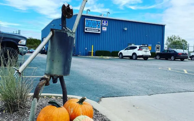 Photo of Hood's Automotive, an auto repair shop in Bridgeton, MO