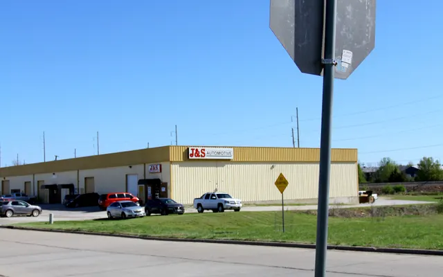 Photo of J&S Automotive, an auto repair shop in Springfield, MO
