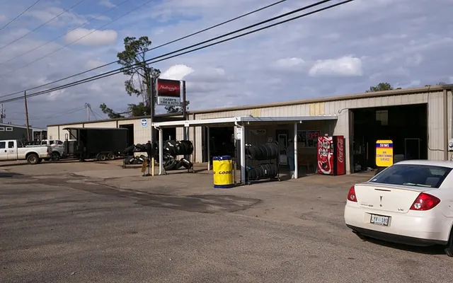 Photo of Darby's Tire & Auto Service II, an auto repair shop in Oxford, MS