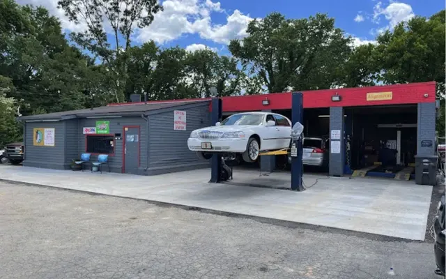 Photo of Latino's Auto Doctor, an auto repair shop in Winston-Salem, NC