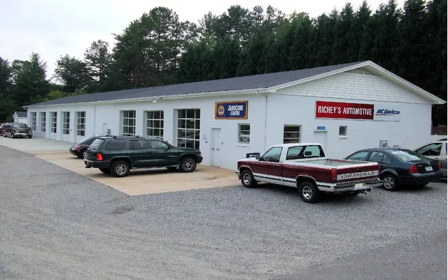 Photo of Richey's Automotive, an auto repair shop in Hickory, NC