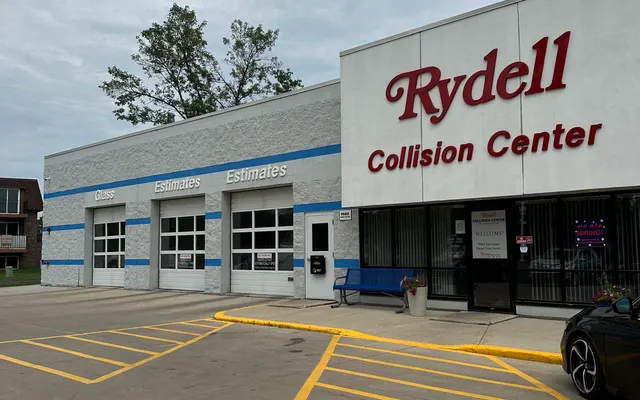 Photo of Rydell Auto Body and Glass, an auto repair shop in Grand Forks, ND