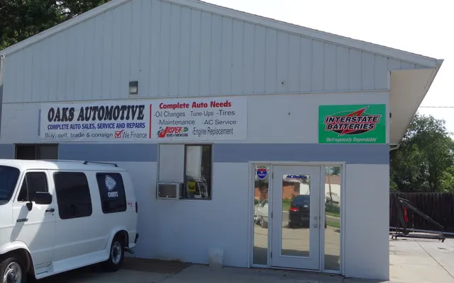Photo of Oak's Automotive Service, an auto repair shop in Lincoln, NE