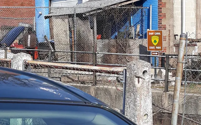 Photo of Talleres De Leon, an auto repair shop in Trenton, NJ
