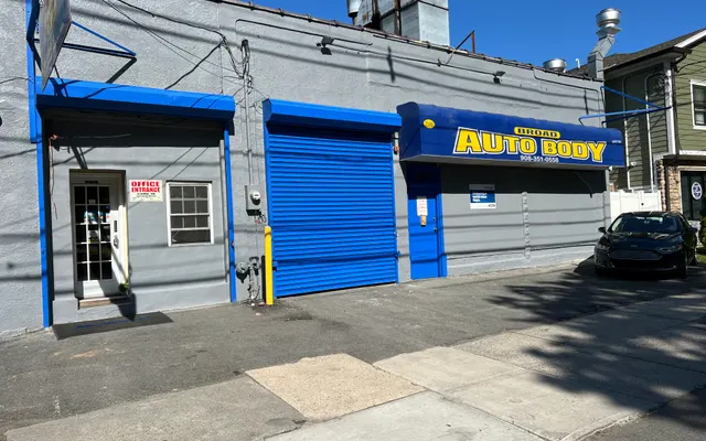 Photo of Broad Auto Body, an auto repair shop in Hillside, NJ