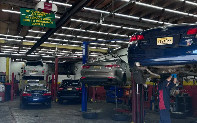 Photo of mulberry Mendoza Auto Repair, an auto repair shop in Newark, NJ
