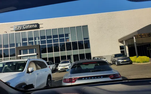 Photo of Ray Catena Land Rover Edison Service, an auto repair shop in Edison, NJ