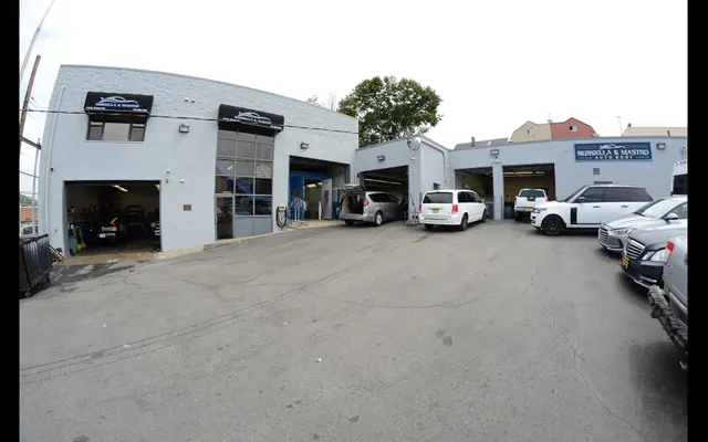 Photo of Borsella & Mastro Auto Body Inc., an auto repair shop in Mt Vernon, NY