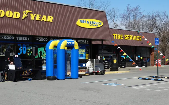 Photo of Warren Tire Service Center Inc., an auto repair shop in Schenectady, NY
