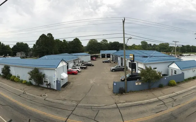 Photo of Piper's Service Center, an auto repair shop in Lancaster, OH