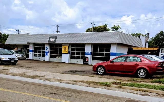 Photo of Weber Road Auto Service, an auto repair shop in Columbus, OH