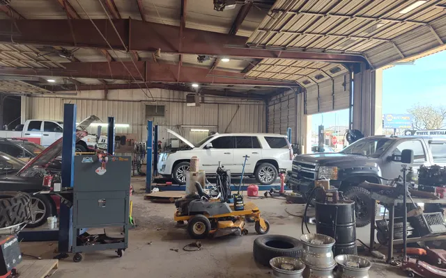 Photo of P & M Auto Services Center, an auto repair shop in Elk City, OK