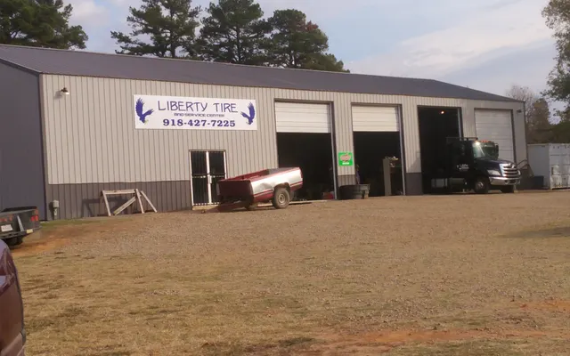 Photo of H & H Automotive, an auto repair shop in Muldrow, OK