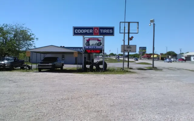 Photo of Dunn-Rite Tire Services Inc, an auto repair shop in Chouteau, OK