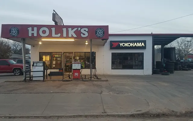 Photo of Holik Service Station, an auto repair shop in Prague, OK