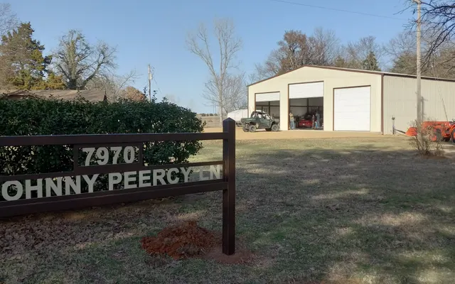 Photo of Bracketts Muffler, an auto repair shop in Tishomingo, OK