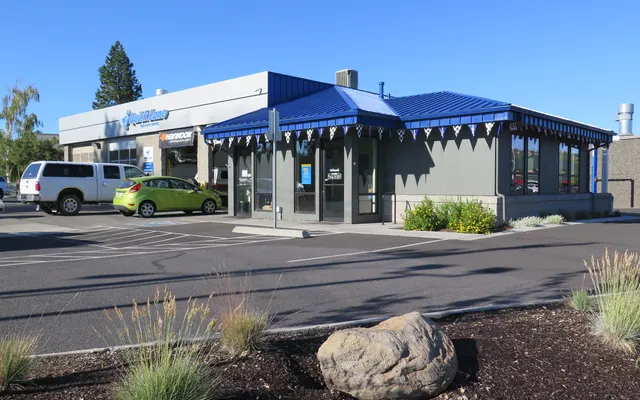 Photo of Kendall Ford of Bend Express Service, an auto repair shop in Bend, OR