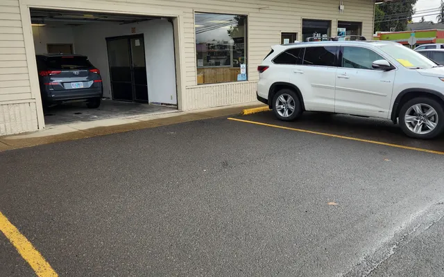 Photo of Caliber Collision, an auto repair shop in Springfield, OR