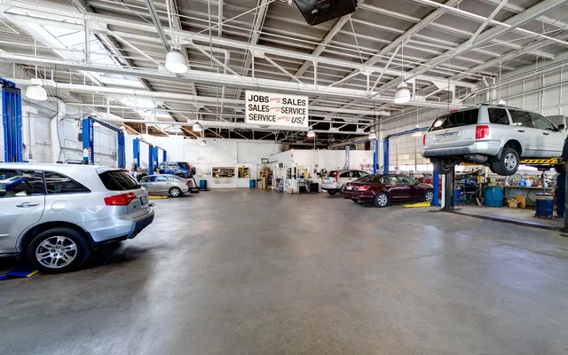 Photo of Piazza Honda of Reading Service, an auto repair shop in Reading, PA