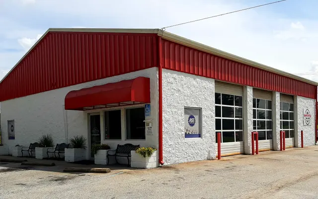 Photo of Lakelands Tire & Auto, an auto repair shop in Greenwood, SC