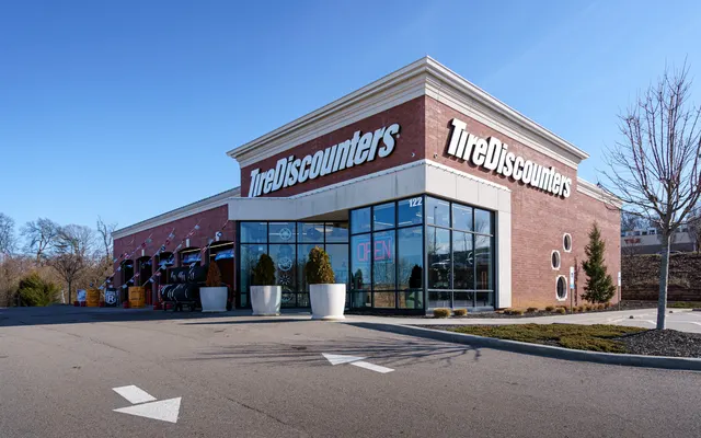 Photo of Tire Discounters, an auto repair shop in Knoxville, TN
