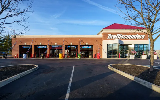 Photo of Tire Discounters, an auto repair shop in Oak Ridge, TN