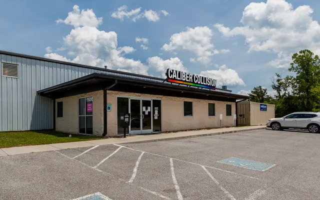 Photo of Caliber Collision, an auto repair shop in Knoxville, TN