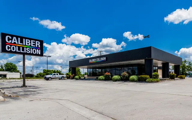 Photo of Caliber Collision, an auto repair shop in Alcoa, TN