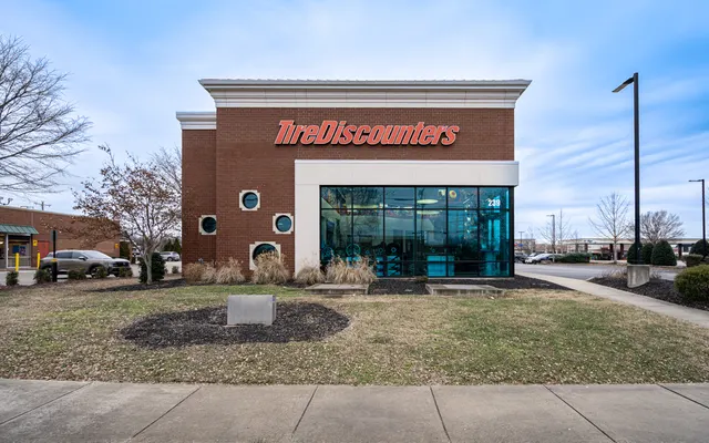Photo of Tire Discounters, an auto repair shop in Hendersonville, TN