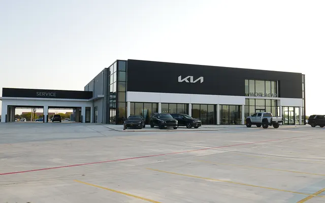 Photo of World Car Kia South Service, an auto repair shop in San Antonio, TX