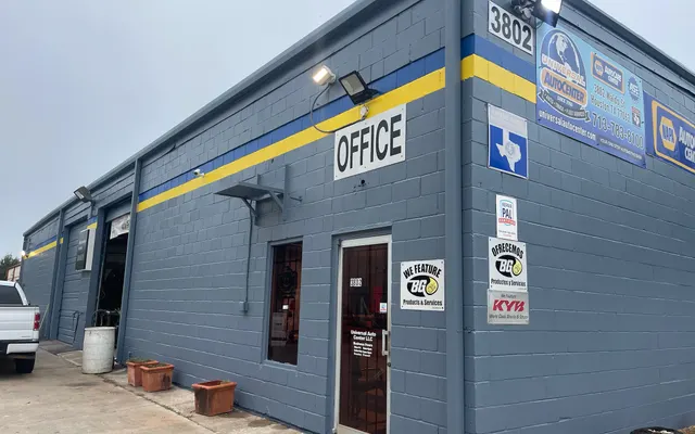 Photo of Universal Auto Center LLC, an auto repair shop in Houston, TX