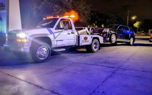 Photo of Dynamic Garage & Towing Service, LLC, an auto repair shop in Laredo, TX