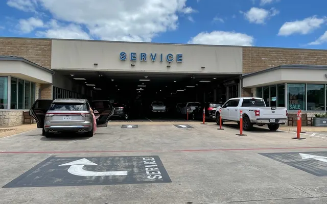 Photo of Bluebonnet Ford Service, an auto repair shop in New Braunfels, TX