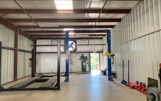 Photo of Diamond Tire and Auto Services LLC, an auto repair shop in San Antonio, TX
